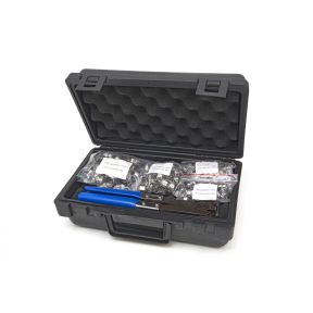 Set aus 200 Rohrschellen mit Zange